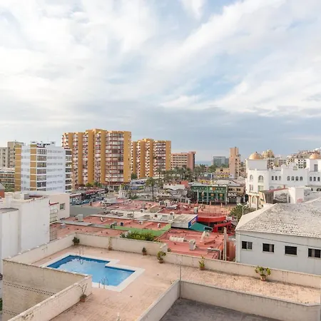 Malagasuite Puerto Marina & Parking * 托雷莫利诺斯
